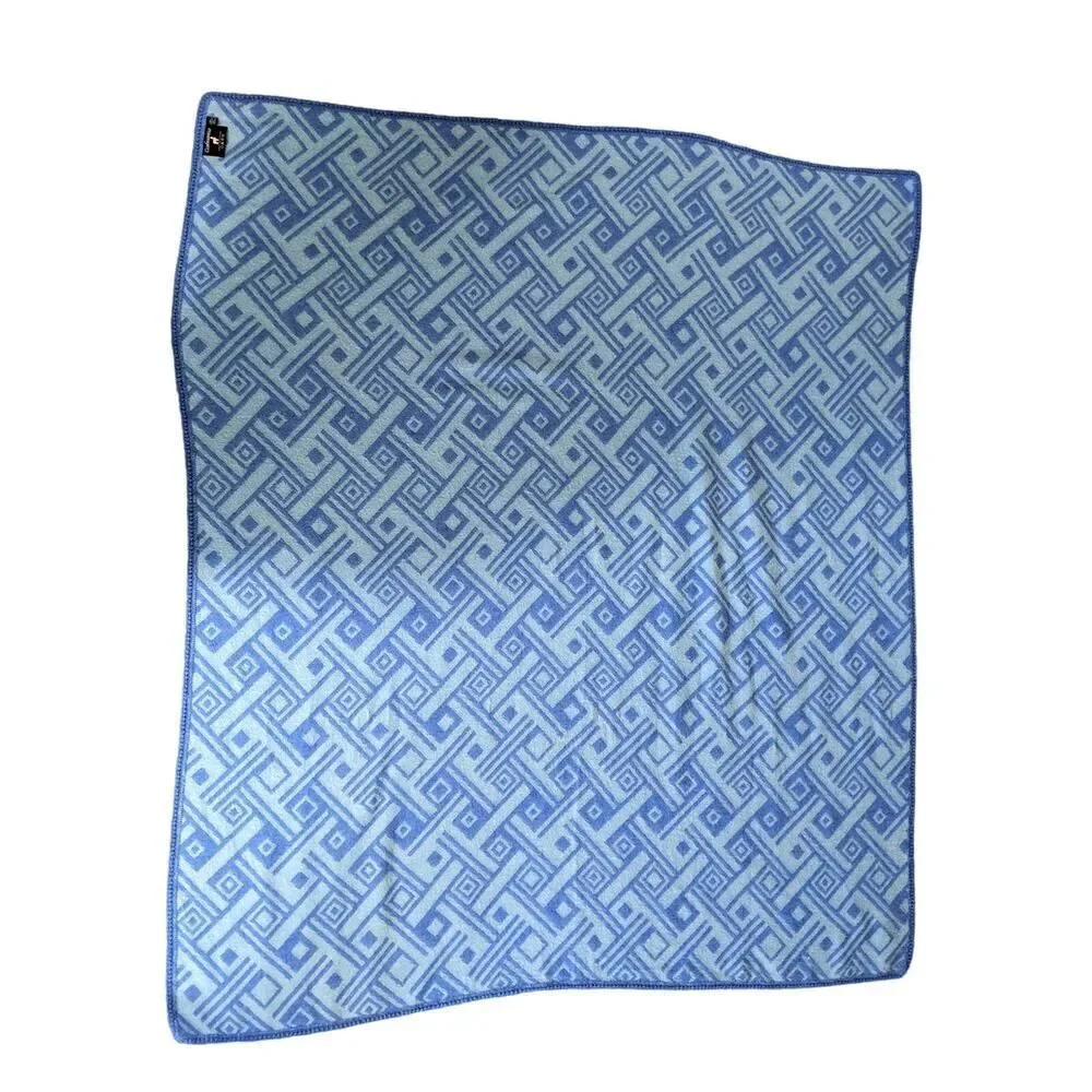 Alpaca blend Ccahuantico Throw Blanket Blue Geometric Peru LN/NWOT